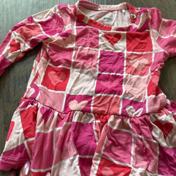 Amora Tutu - Picture 6 of 6